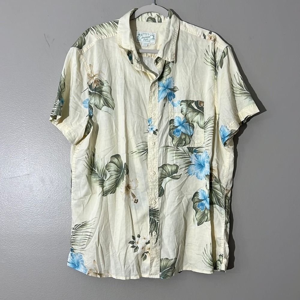 American Eagle Tropical Button Up Resort Shirt Pale Yellow Floral Mens XL